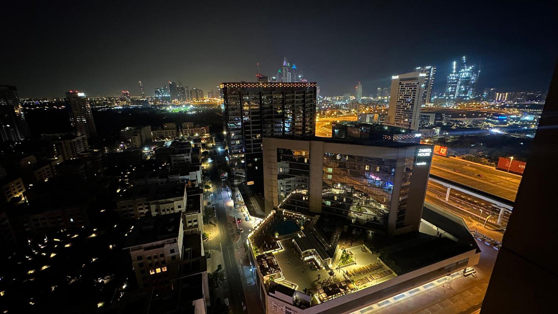 Horizon View Partition Room In Barsha Heights Near Metro ドバイ エクステリア 写真