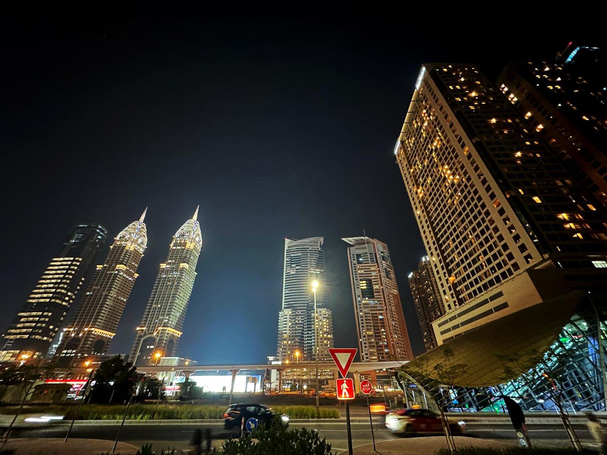 Horizon View Partition Room In Barsha Heights Near Metro ドバイ エクステリア 写真