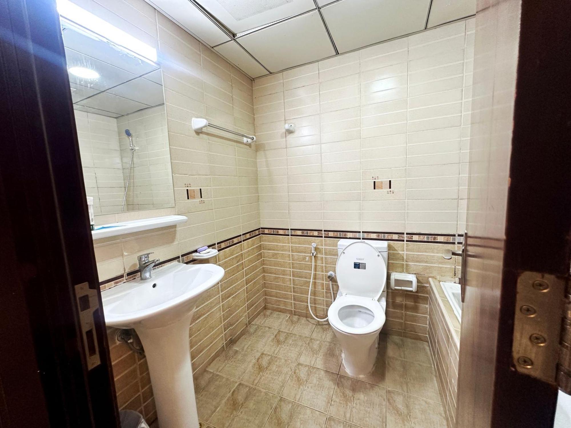 Horizon View Partition Room In Barsha Heights Near Metro ドバイ エクステリア 写真