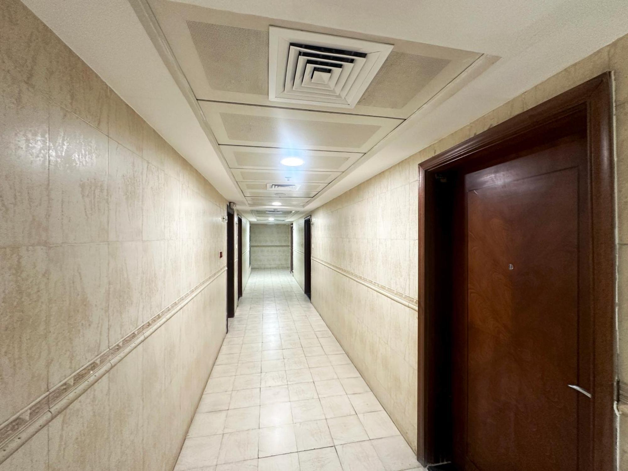 Horizon View Partition Room In Barsha Heights Near Metro ドバイ エクステリア 写真