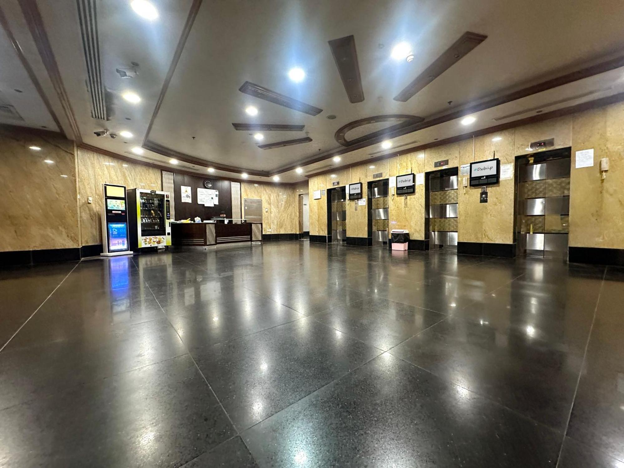 Horizon View Partition Room In Barsha Heights Near Metro ドバイ エクステリア 写真